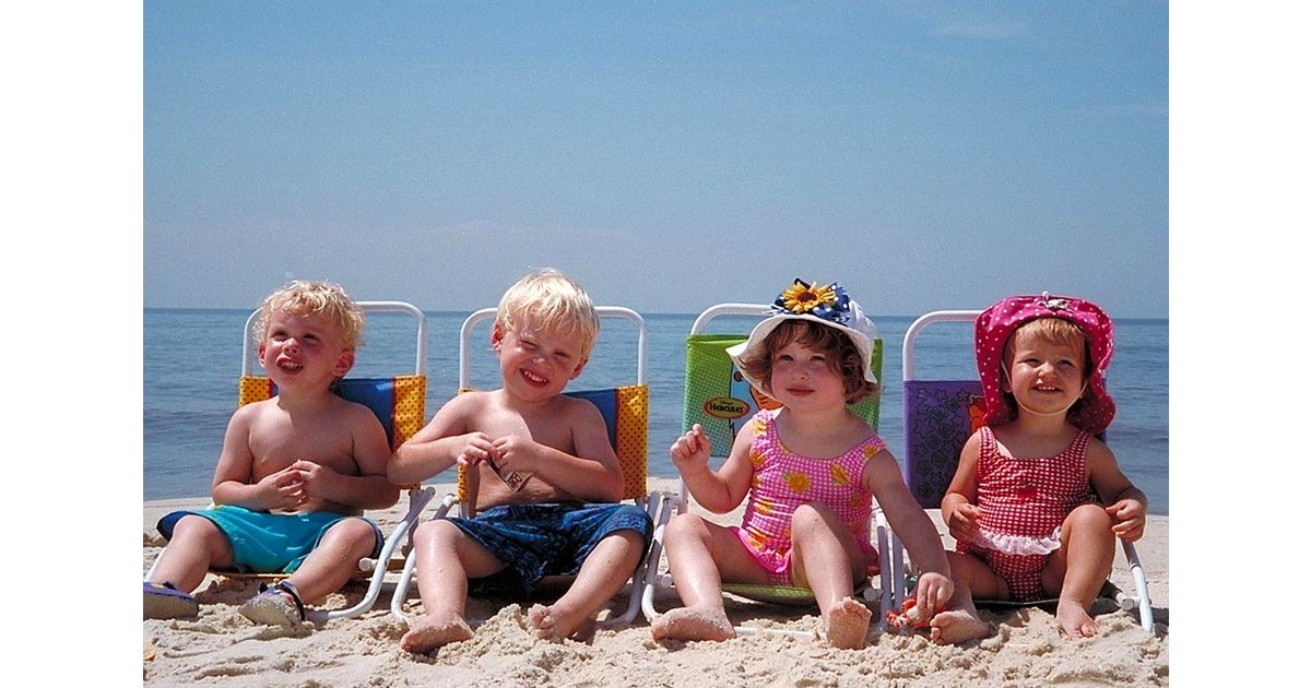 Семьи Нудистов С Детьми На Пляже